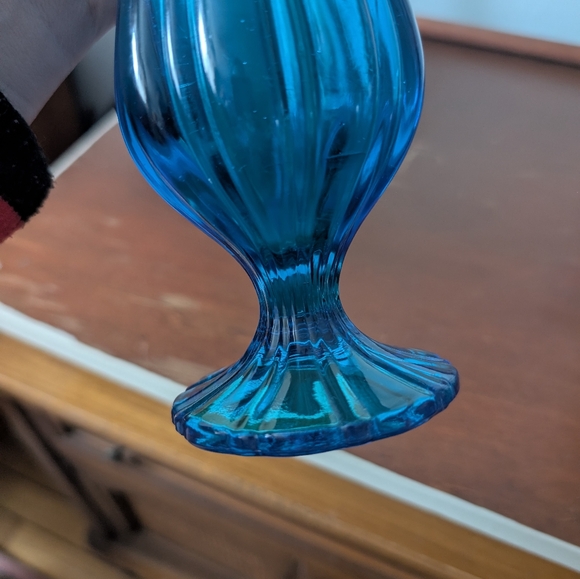 Vintage Glass Swung Vase - Picture 4 of 6